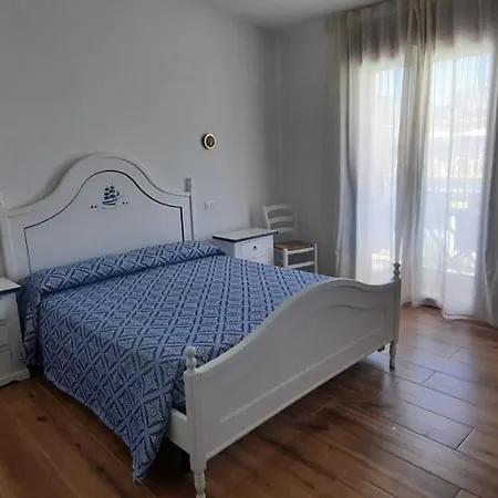 Le 4 Rose Bed & Breakfast 3*